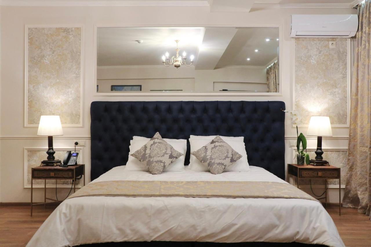 Omart Hotel - Gallery Тбилиси Екстериор снимка