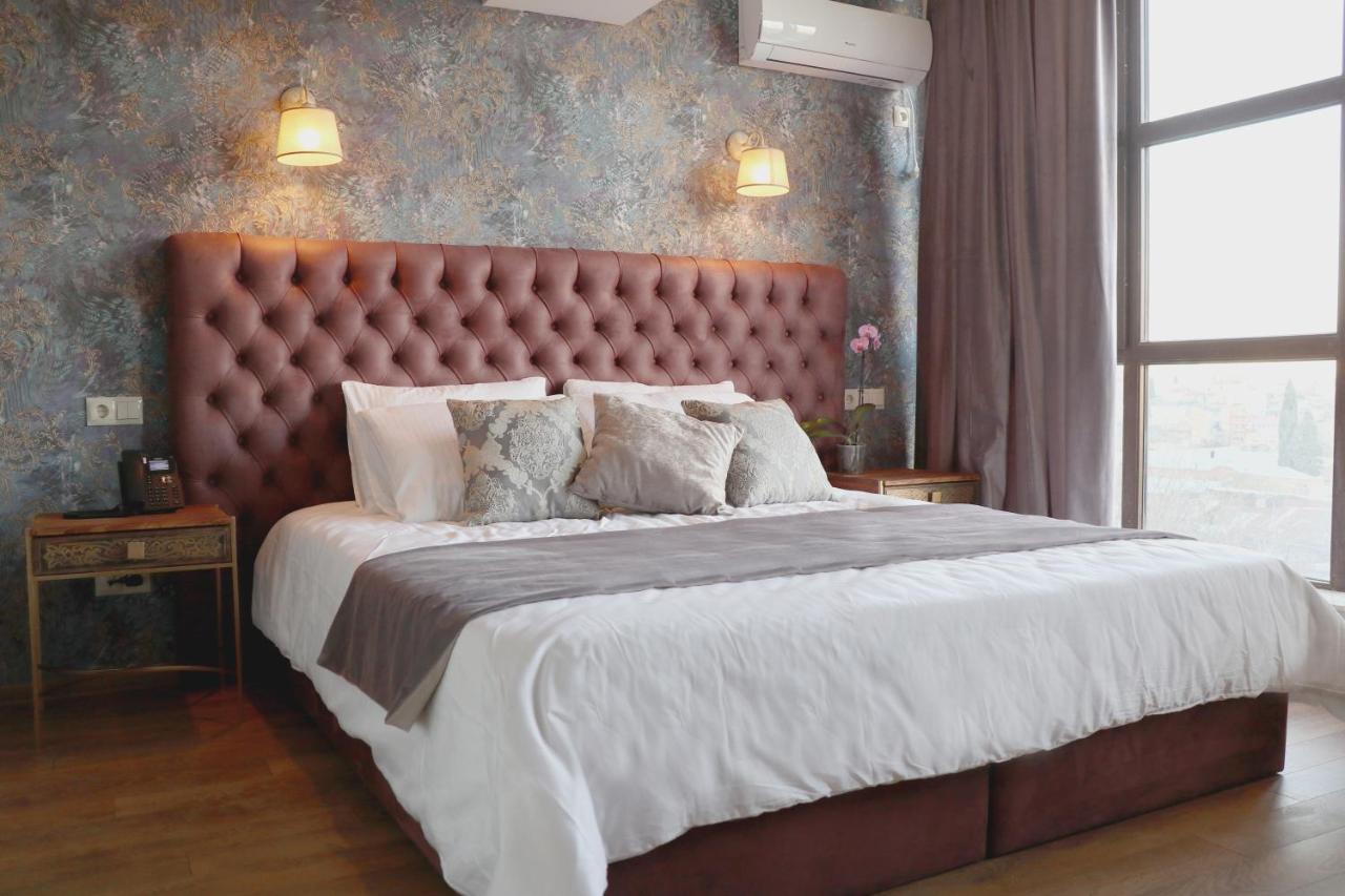 Omart Hotel - Gallery Тбилиси Екстериор снимка