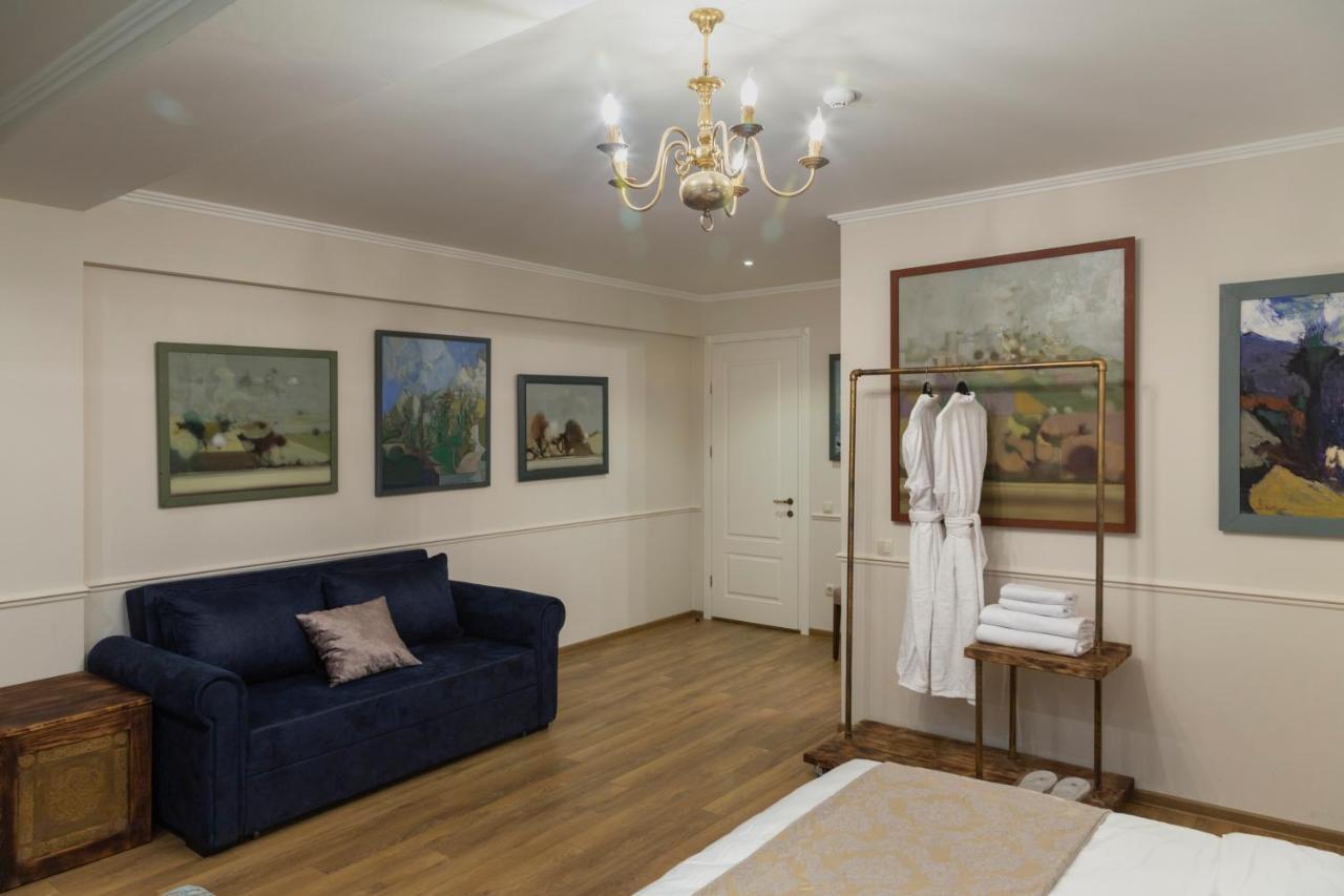 Omart Hotel - Gallery Тбилиси Екстериор снимка