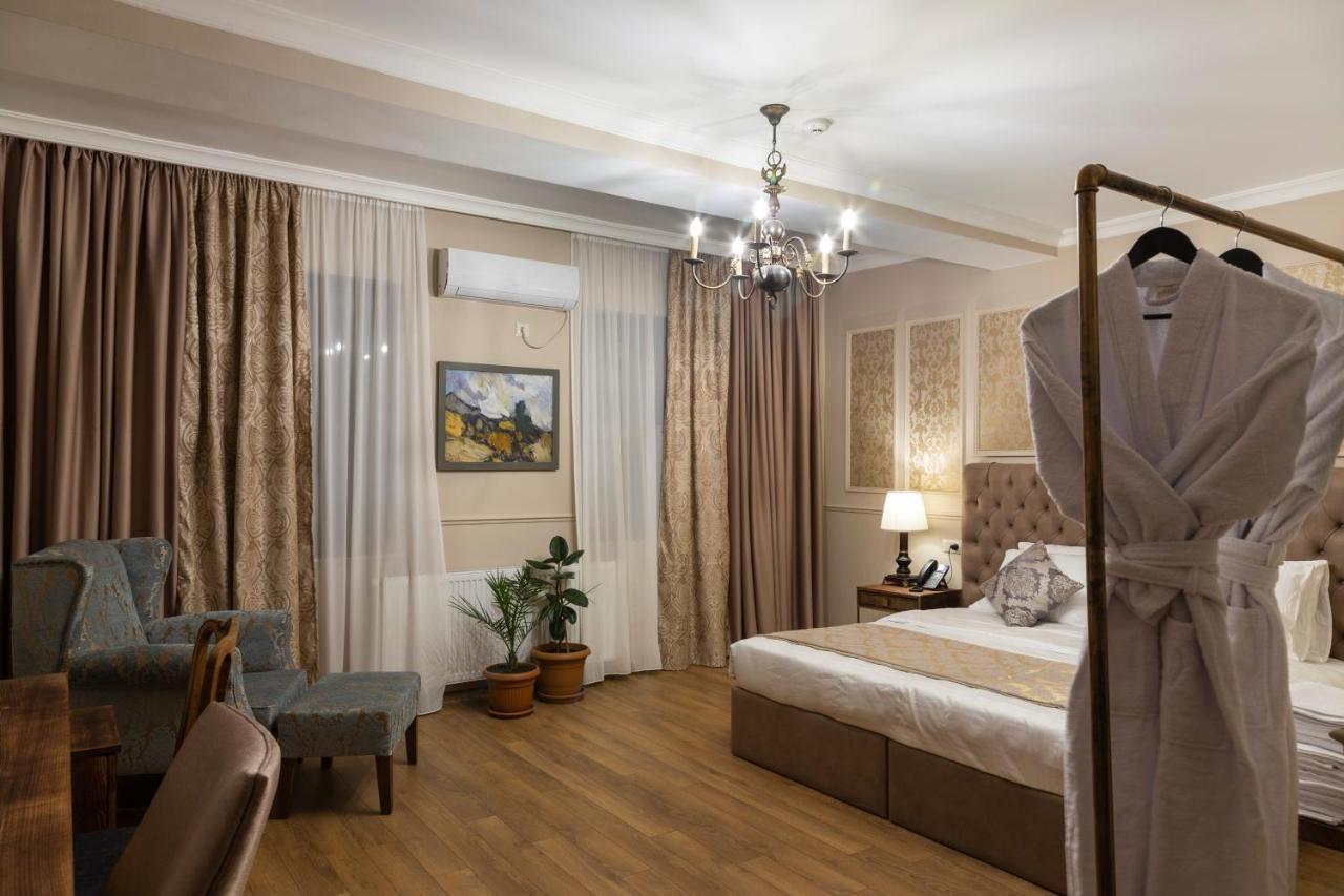 Omart Hotel - Gallery Тбилиси Екстериор снимка