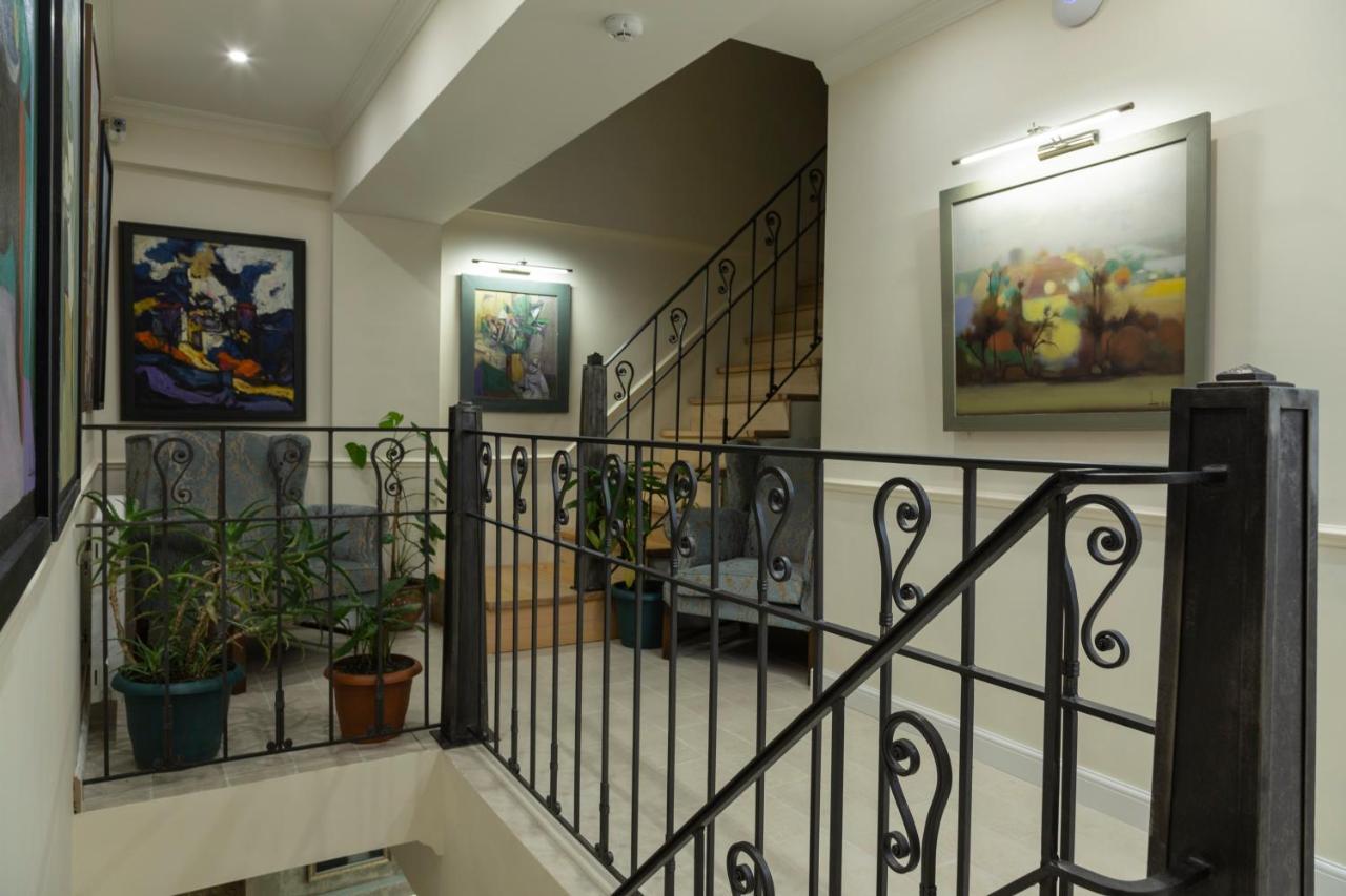 Omart Hotel - Gallery Тбилиси Екстериор снимка